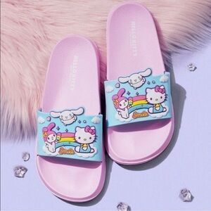 SHEIN X Hello Kitty And Friends Graphic Slides.